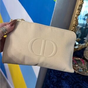 🎁NEW—DIOR Cream Designer Clutch MAKEUP BAG🎁NEW😎